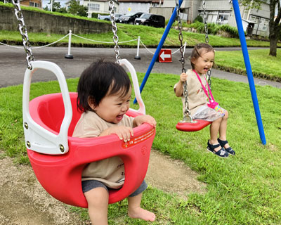 幼児用ブランコ