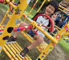 作品No:16　ひこうきだーいすき！<br><br>乗り物を運転するのが大好きな娘ちゃん。<br />
飛行機の運転手さんになりきってはいチーズ📸！<br><br>