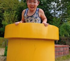 作品No:91　出たー！<br><br>公園で憧れの土管ワープに満面の笑みで「出たー！」<br><br>