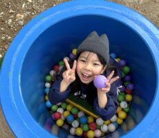 作品No:131　ドカンの中はどうなってる？？<br><br>ドカンの中は、、、、<br />
カラフルなボールとかわいい子発見！<br><br>