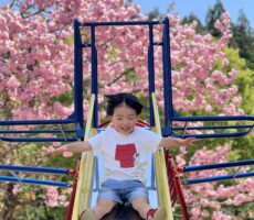 作品No:3 かっこいい滑り台<br><br>一人で登れるようになり、念願の滑り台です!<br />
とても嬉しそうに何回も滑っていました!<br><br>